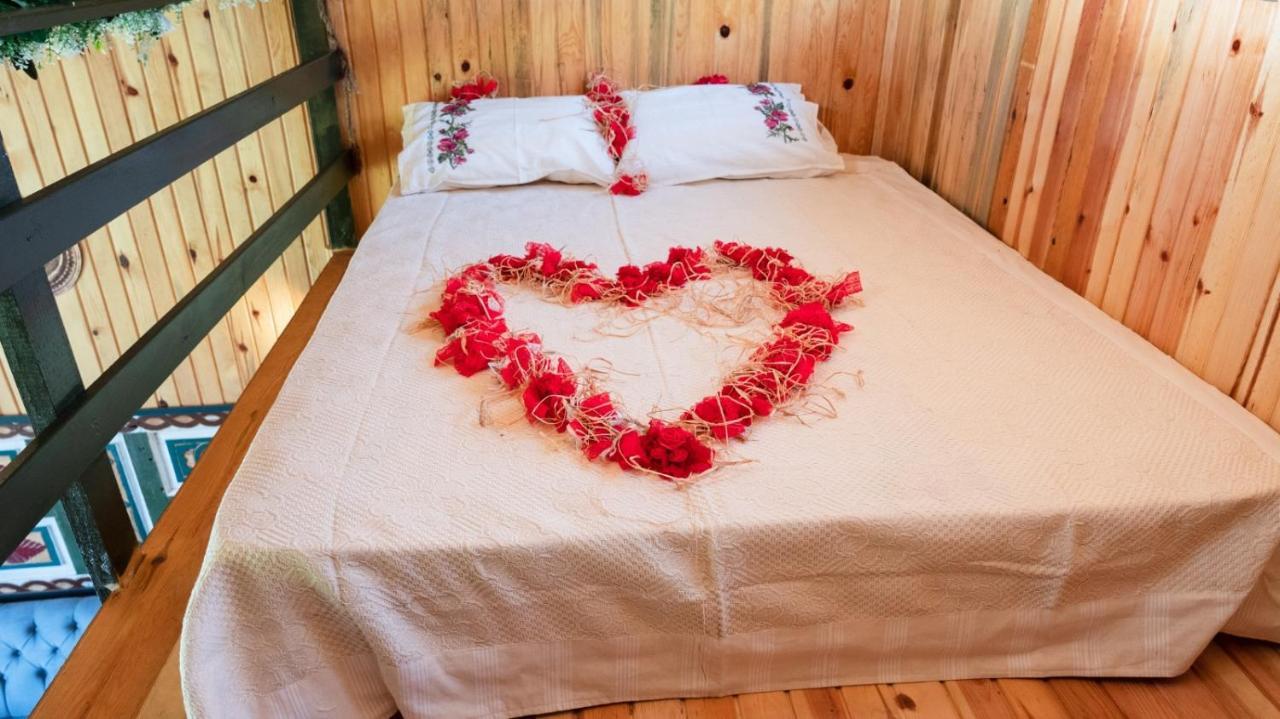 Bed and Breakfast Serender Bungalov Фоча Экстерьер фото